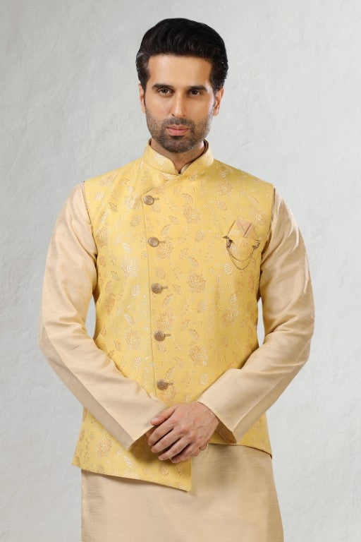Kurta Pajama Court