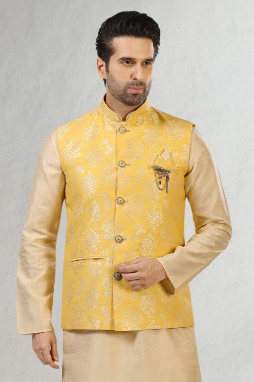 Kurta Pajama Court