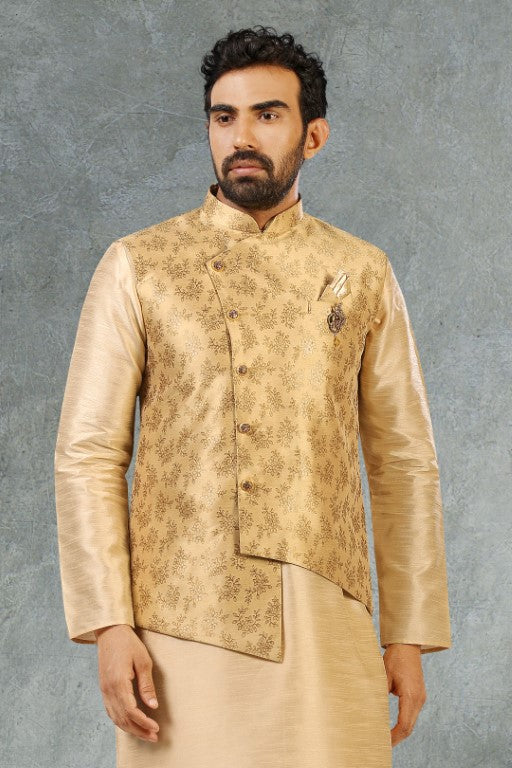 Kurta Pajama Court