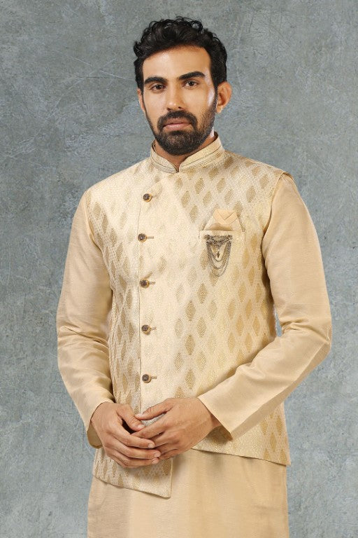 Kurta Pajama Court