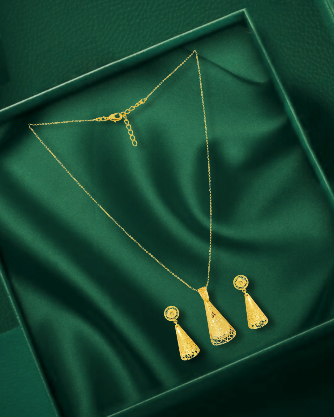 Cone Drop Antique Gold Pendant Set with Circular Tops - Sitarahub Sitarahub,