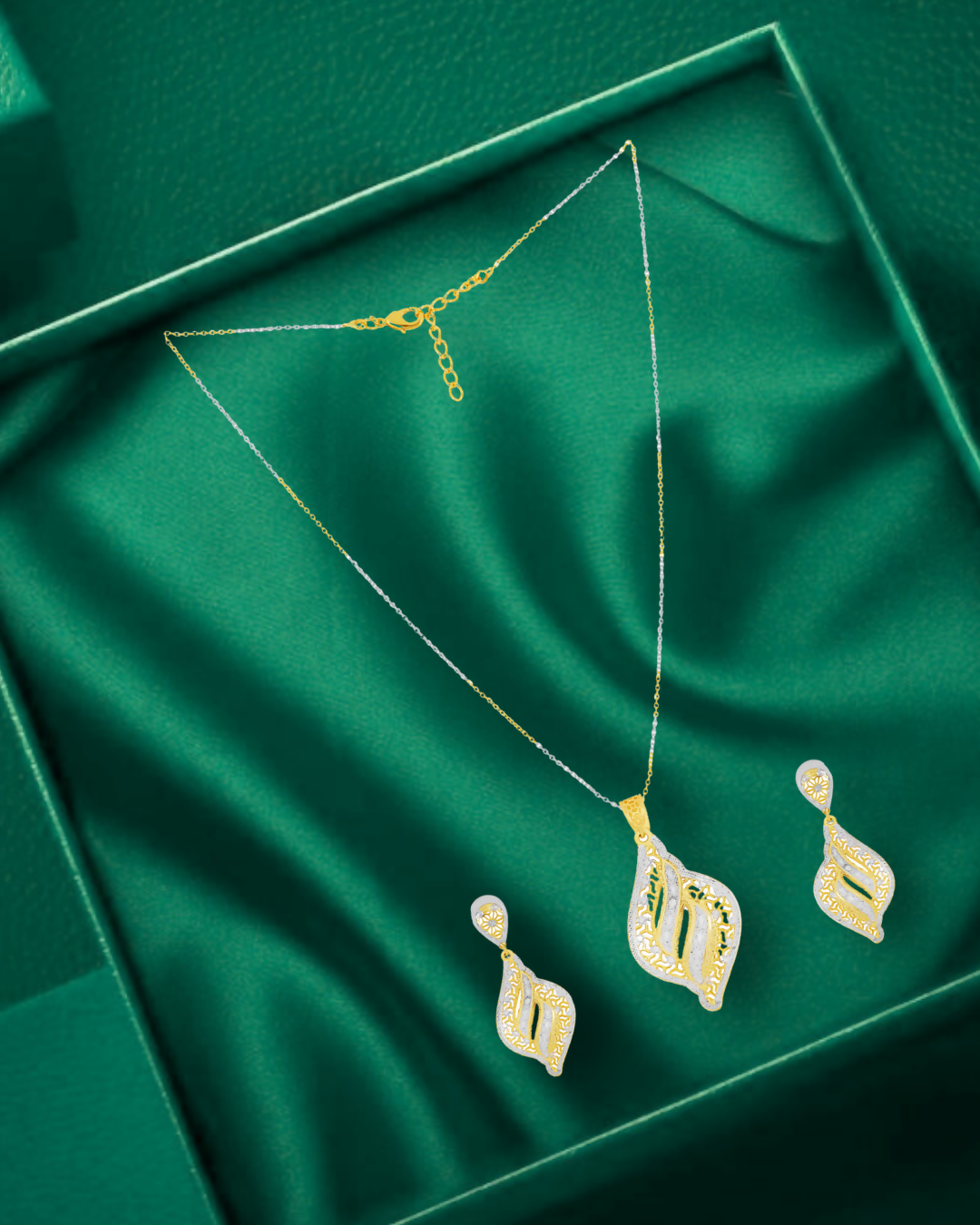 Graceful Leaf-Inspired Dual-Tone Pendant Set - Sitarahub Sitarahub,